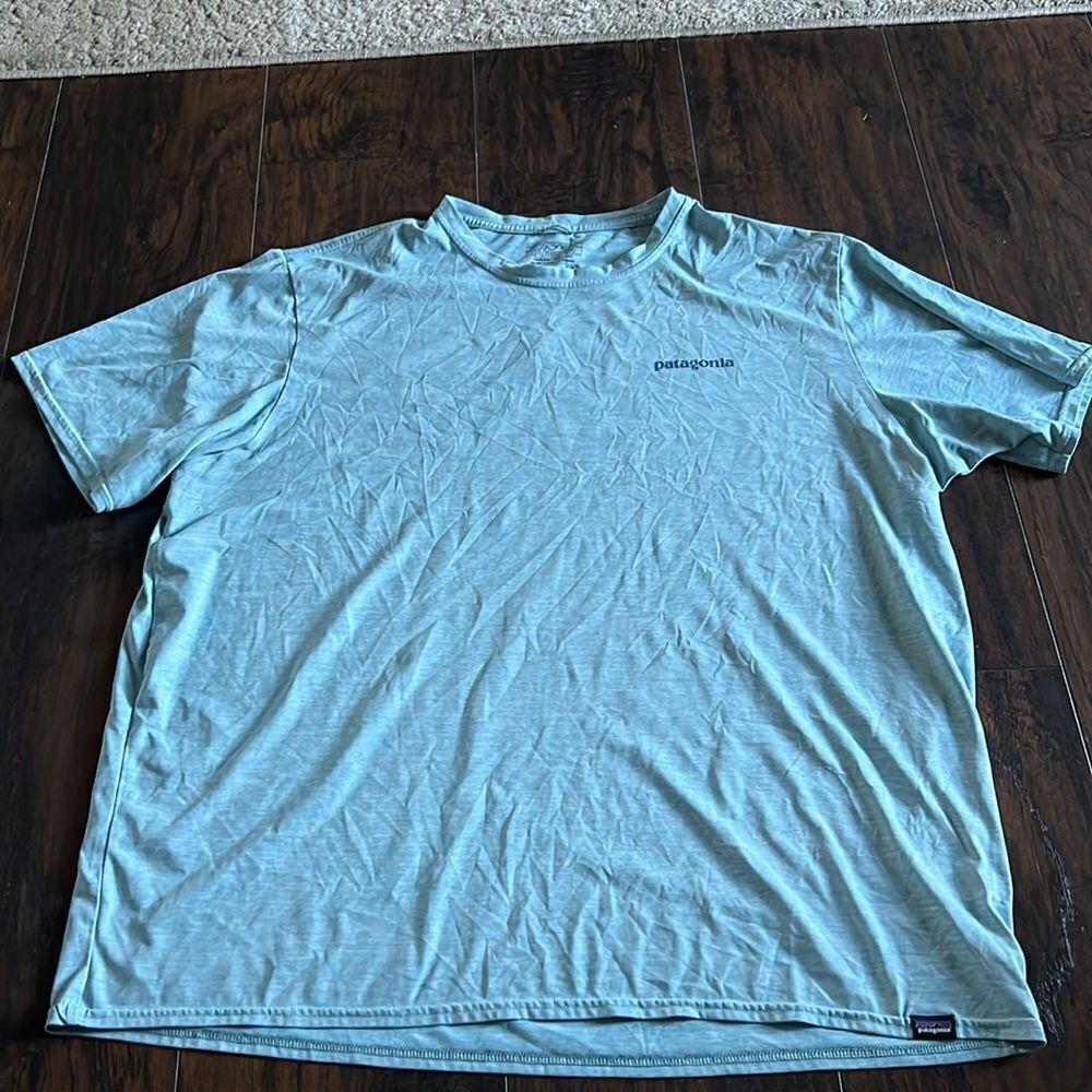 PATAGONIA P-6 LOGO RESPONSIBLY
TEE BIG SKY BLUE size XL 50+ UPF outdoor activity
